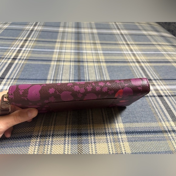 Coach Floral Zip Around Accordion Wallet with Credit Card Pocket Slip - Picture 3 of 7